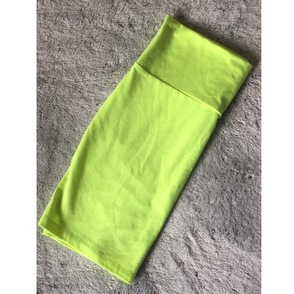 Yellow Body con skirt - Picture 2 of 4